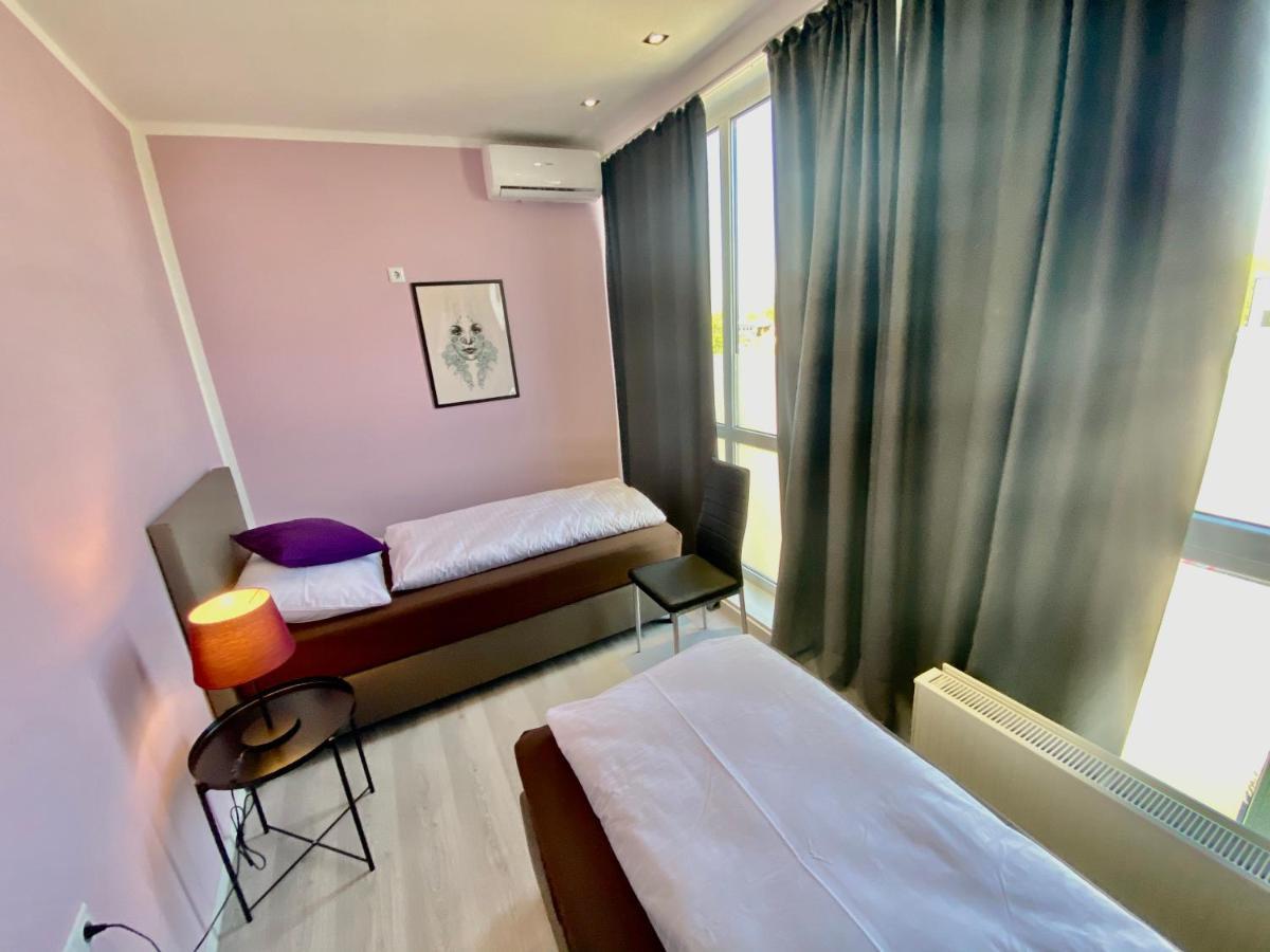 Business Apartment Near Neuss/Duesseldorf Korschenbroich Eksteriør billede